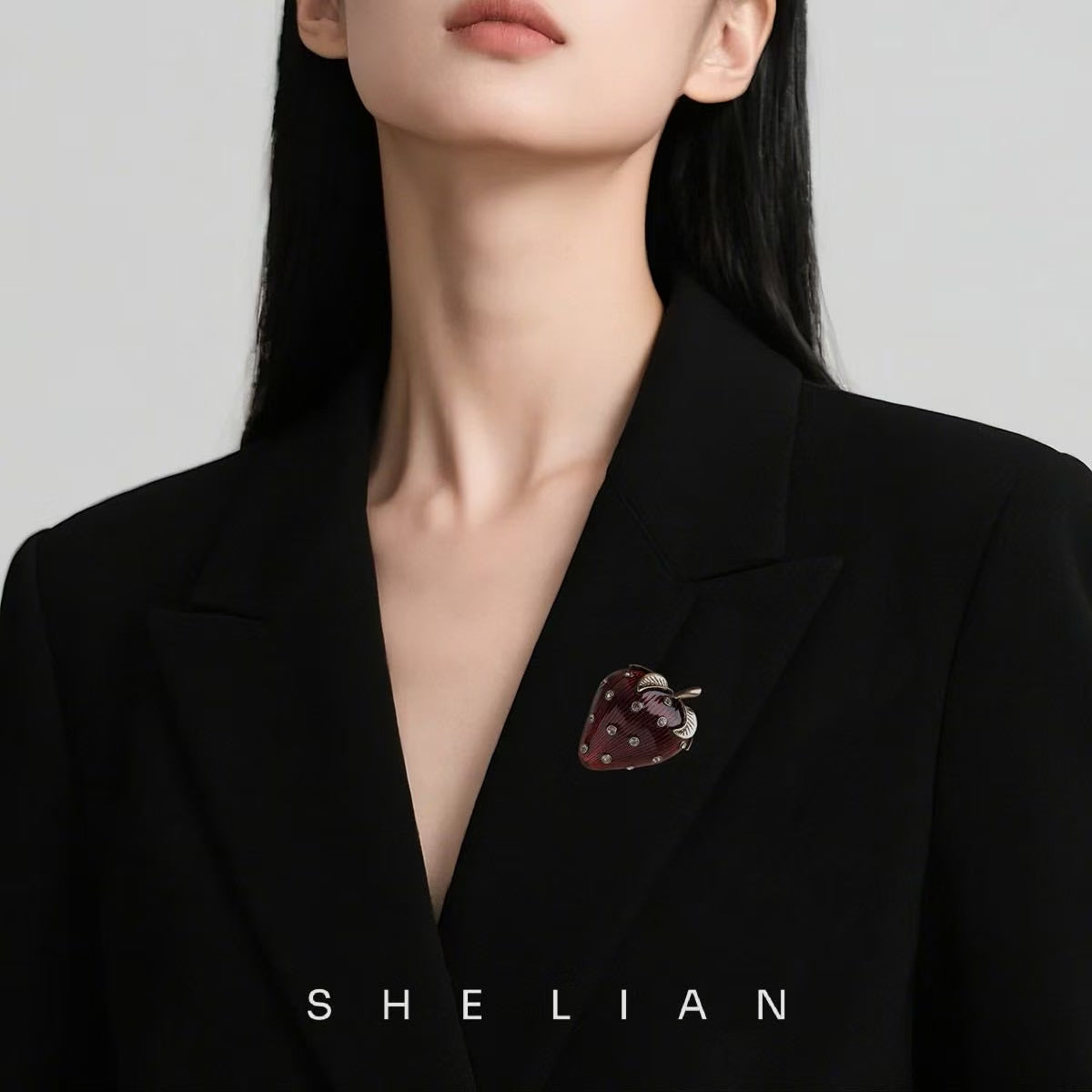 Original Handmade Green Christmas Tree Brooch – Elegant Crystal Pin, Perfect Christmas Gift, Coat Corsage Accessory