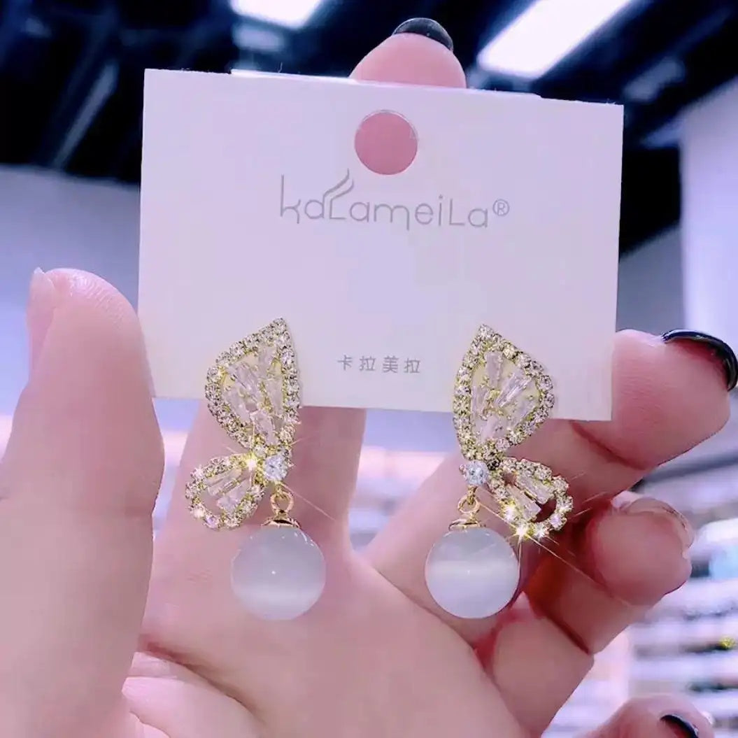 Asymmetrical Butterfly Wing Cat Eye Earrings