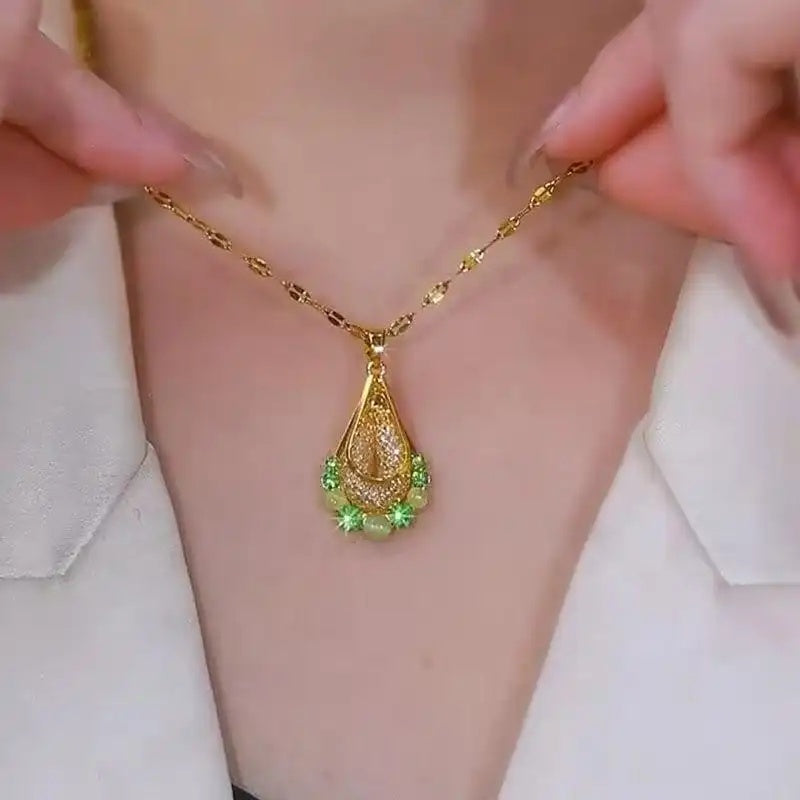 Best-Seller and A Luxurious Jewelry Set