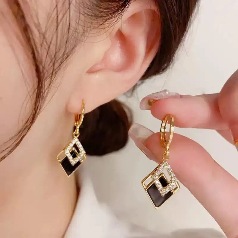 Black Double Rhombus Hoop Earrings