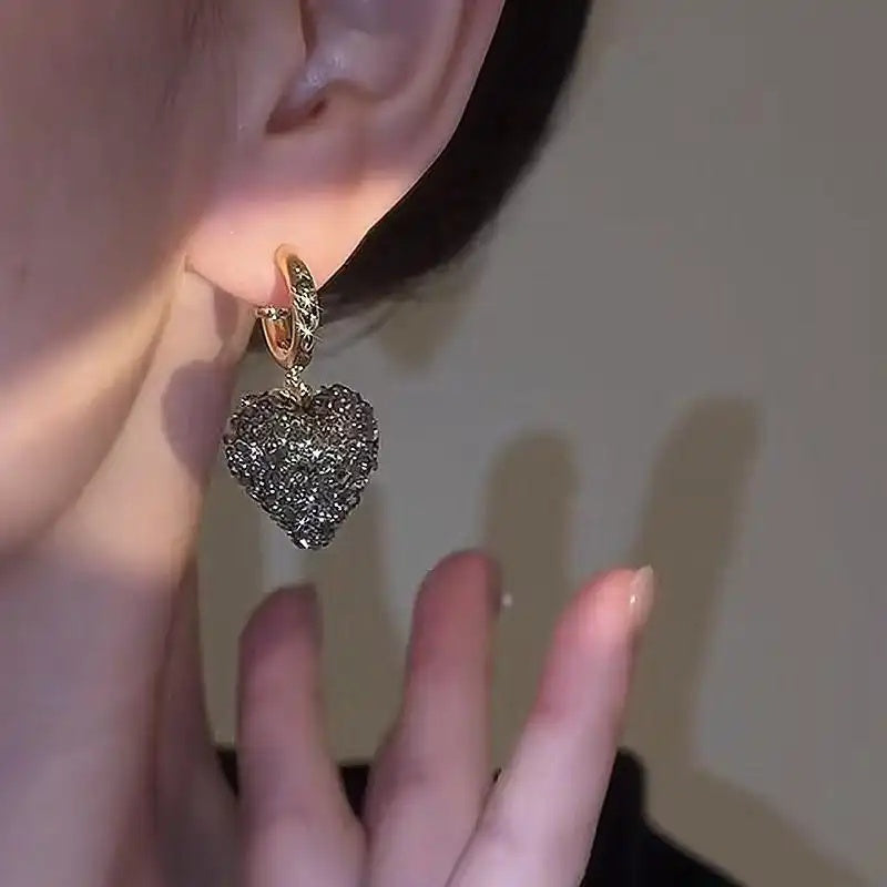 Black Gray Drill Heart Earrings