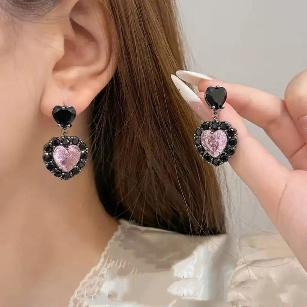 Black Pink Contrast Color Heart Earrings