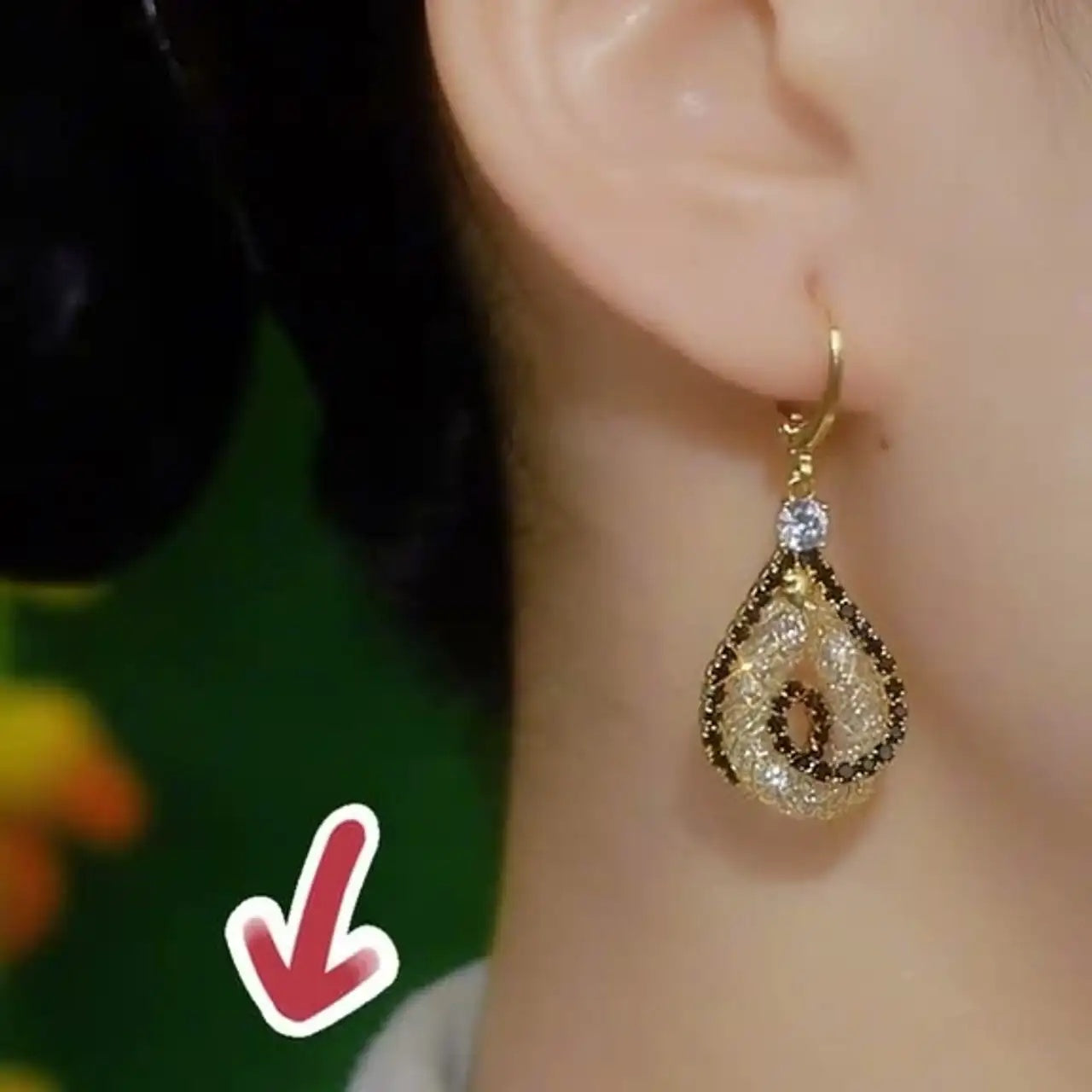 Black Teardrop Gold-Tone Rhinestones Drop Earrings