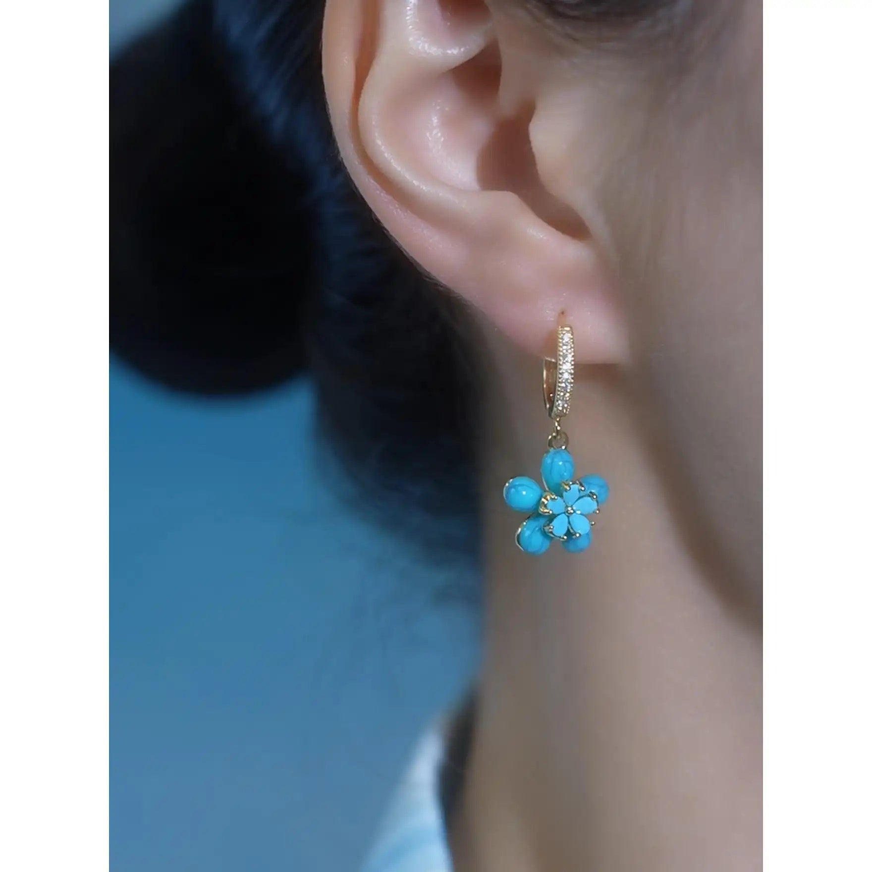 Blue Ice Flower French Retro Earrings