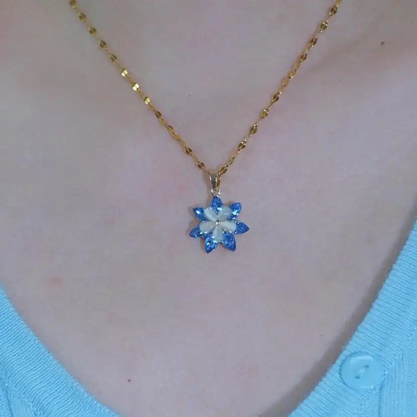 Blue Snowflake Spinning Pendant Necklace