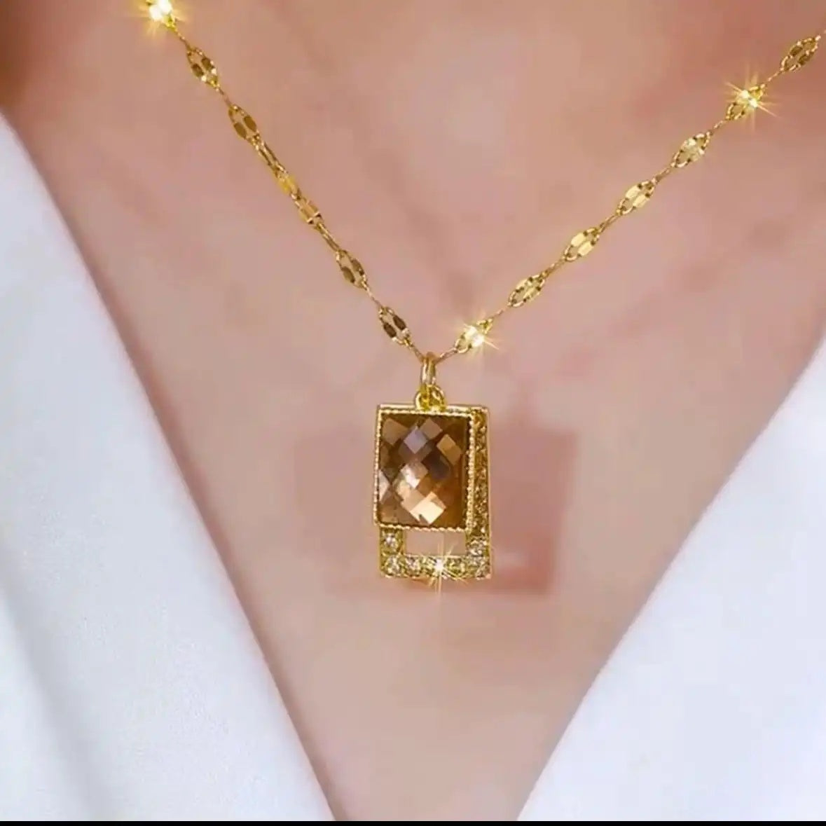 Brown Square Pendant Necklace