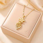 Cat Eye Flower Necklace