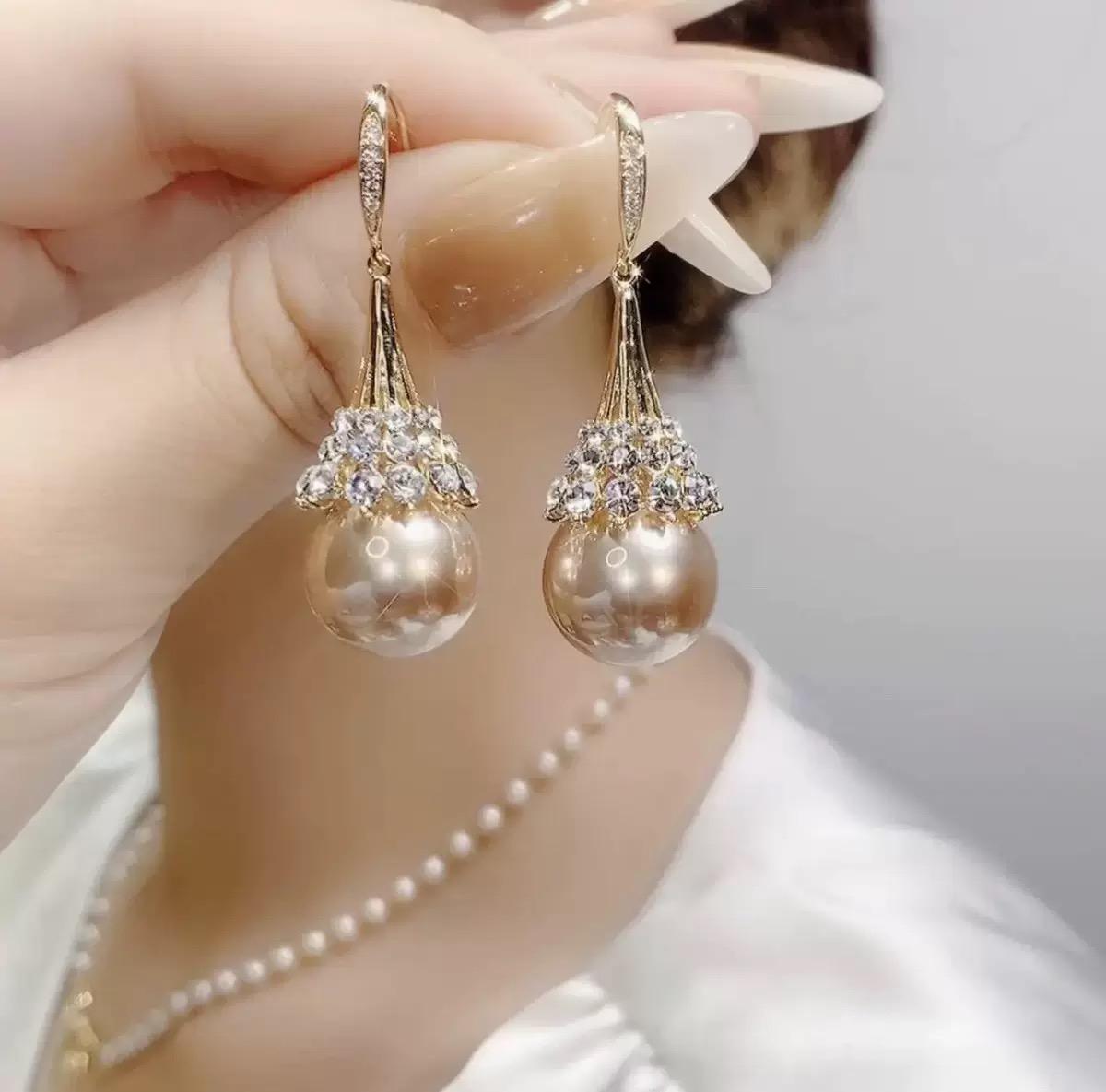 Champagne Pearl Korean Earrings