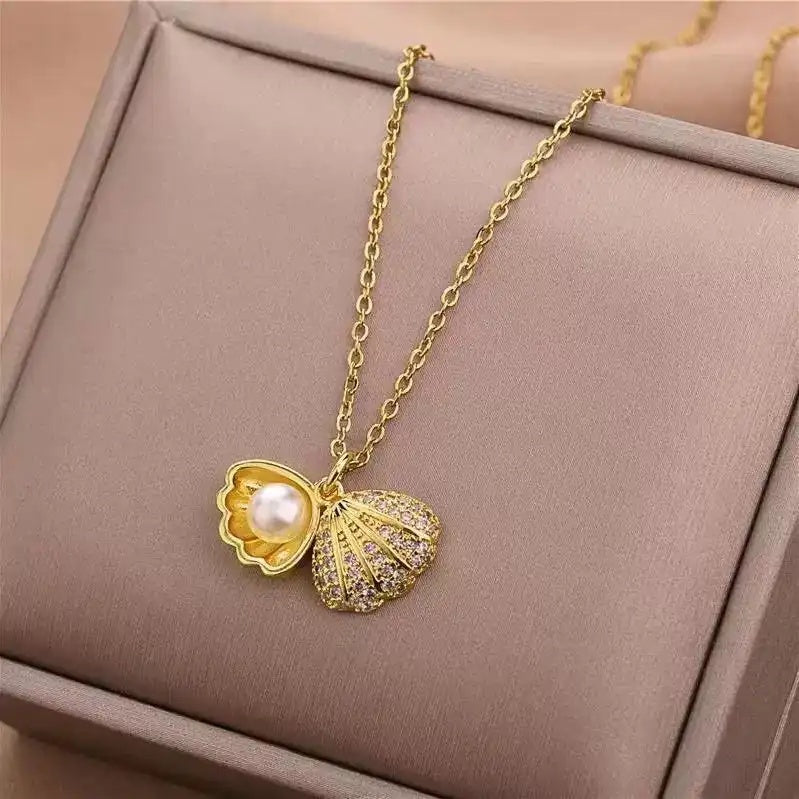 Coastal Charm Shell and Pearl Necklace