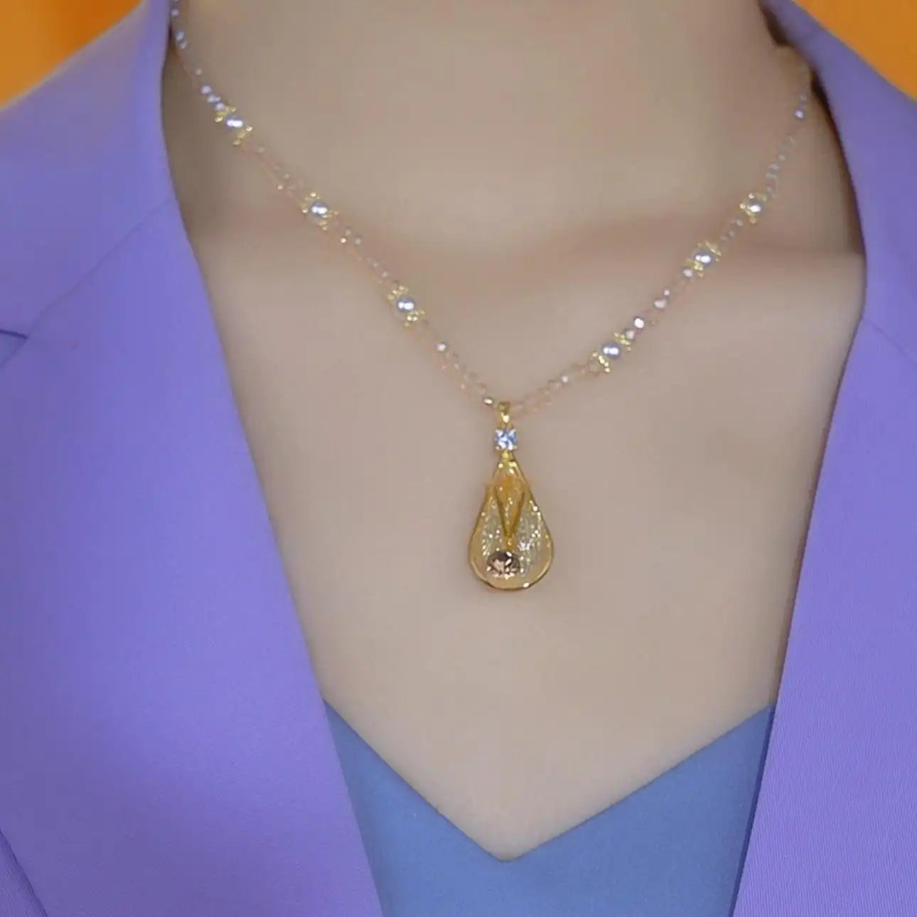 Crystal Mesh Teardrop Pendant Necklace