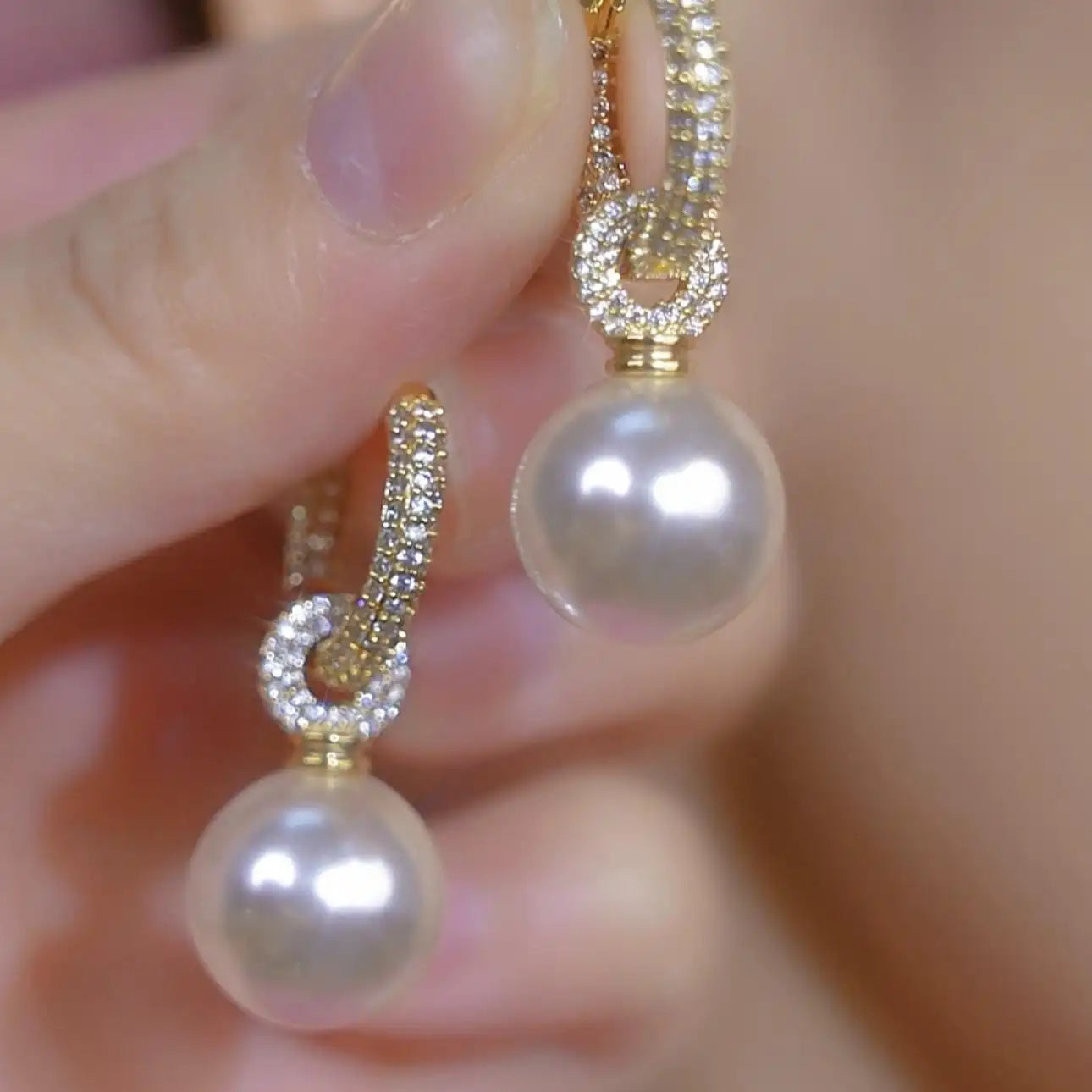Dual-Wear Pearl Earrings