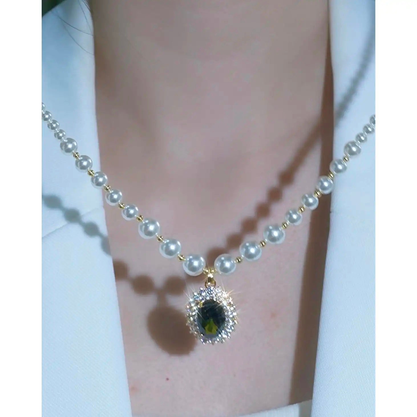 Emerald Pearl Designer Neck Chain Necklace