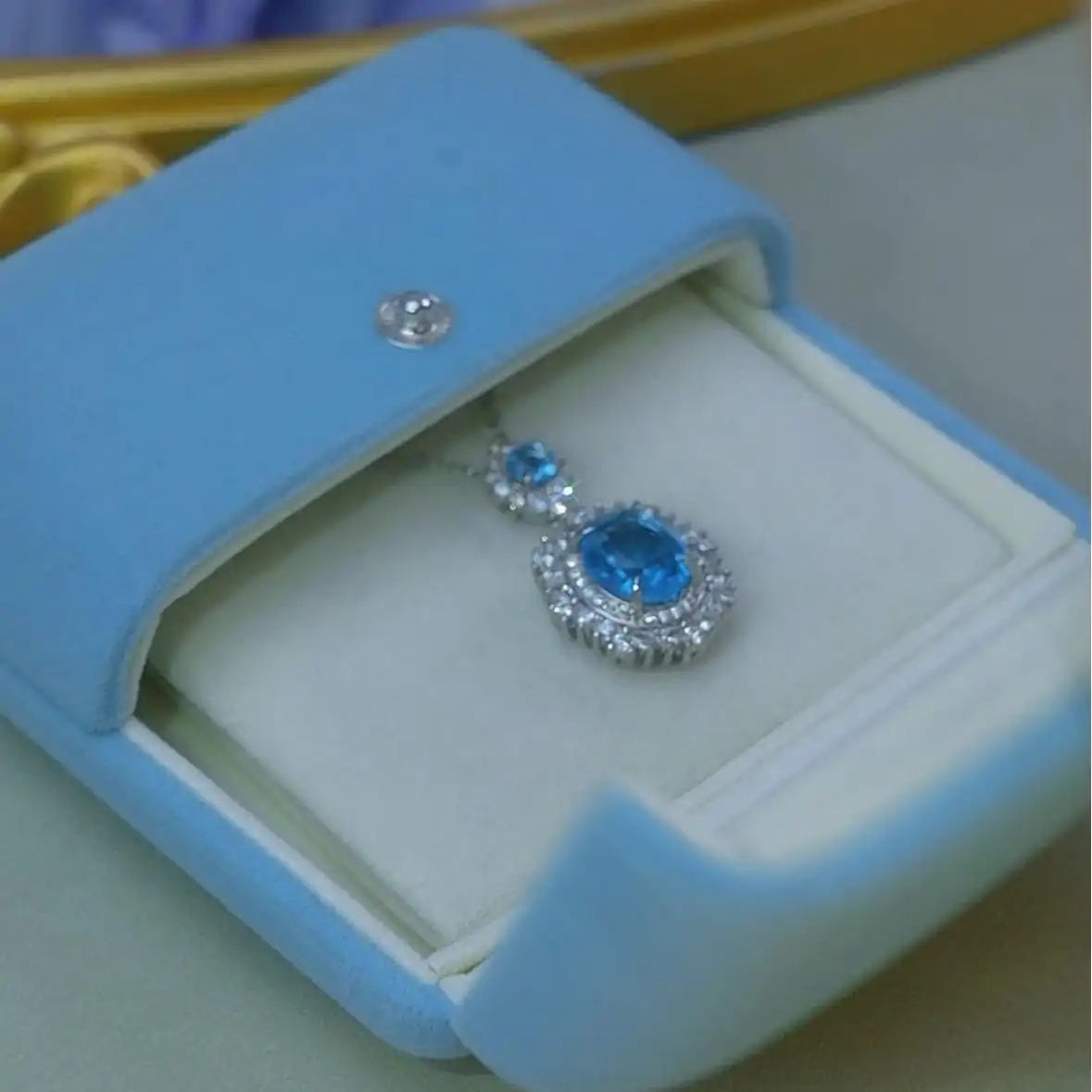European Blue Gemstone Pendant Necklace