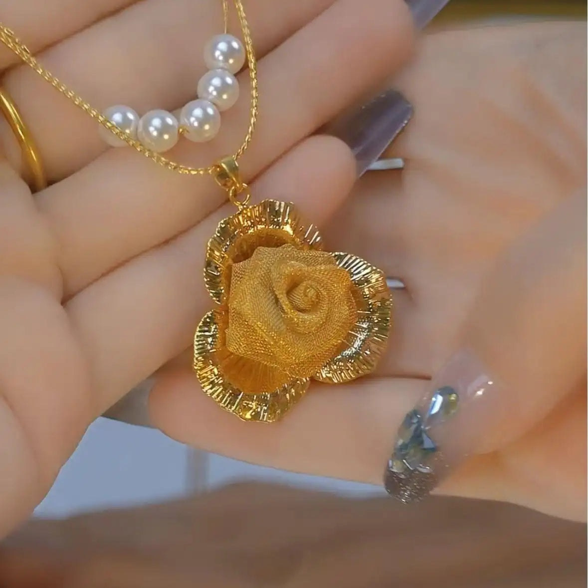 European Floral Pendant Necklace