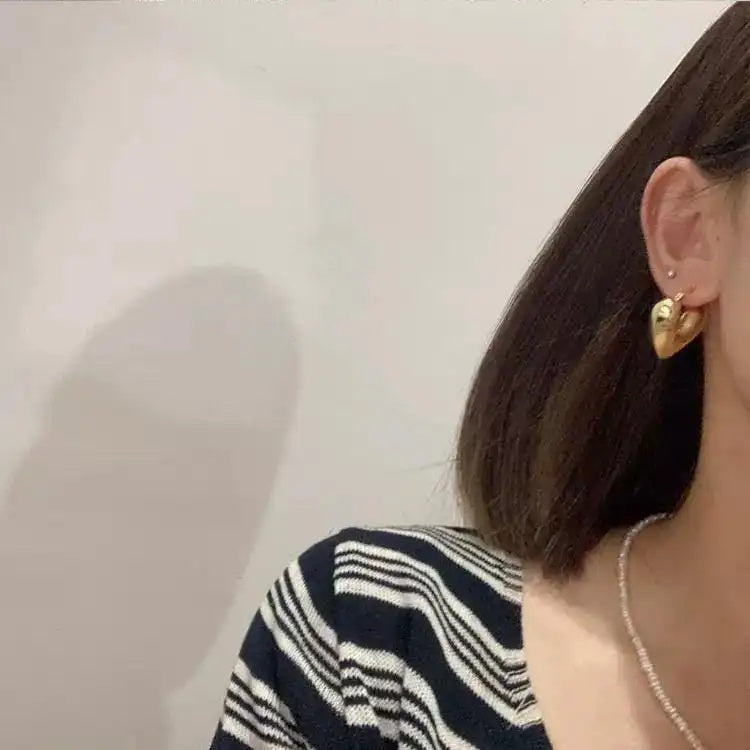 European Material Fine Polish Hollow Hoop Earrings