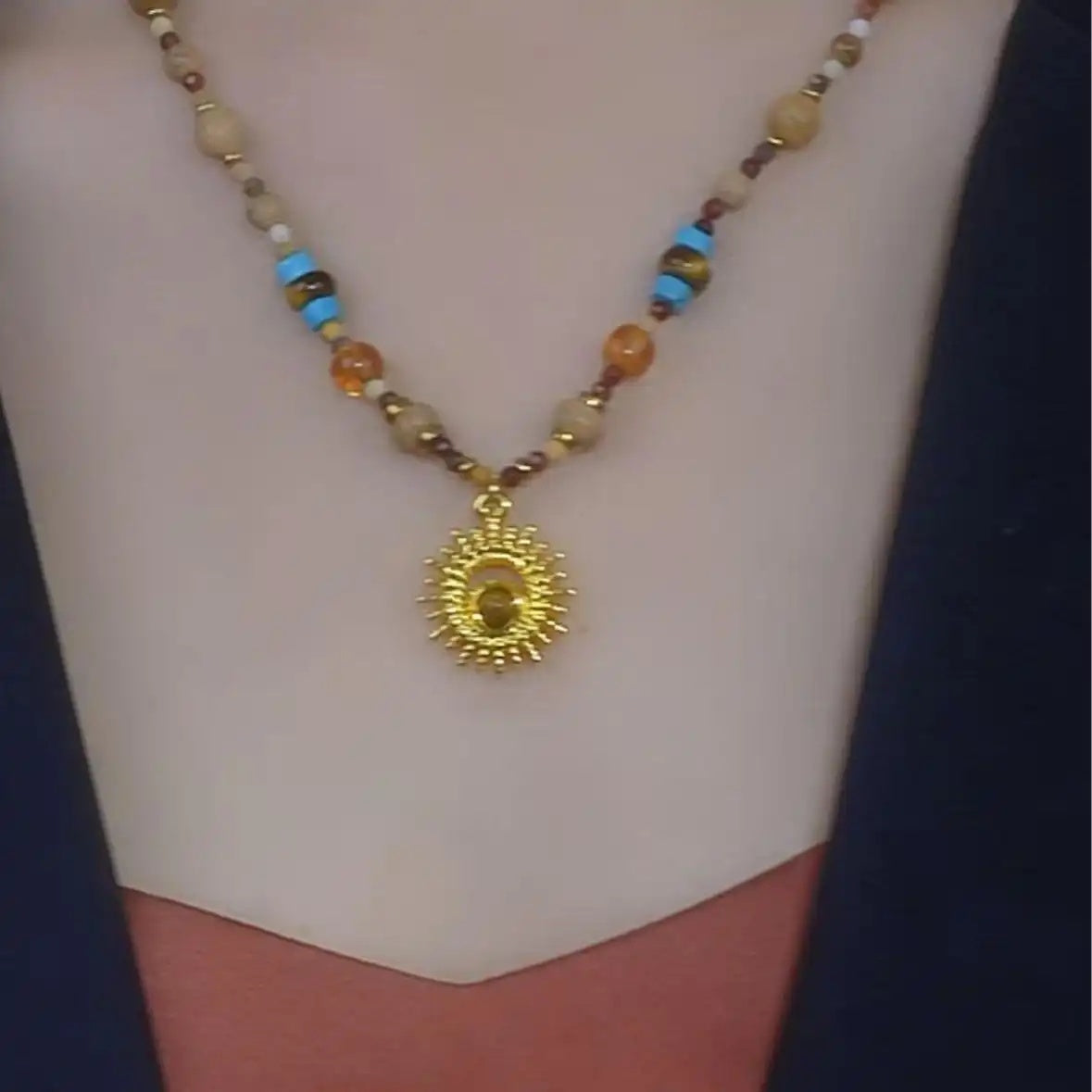 European Retro Multi-Gemstone Necklace
