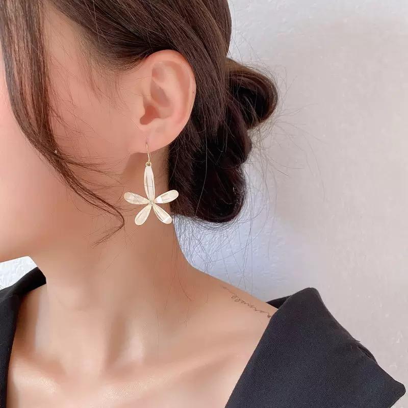 Flower Five-Petal Seaside Long Ear Earrings