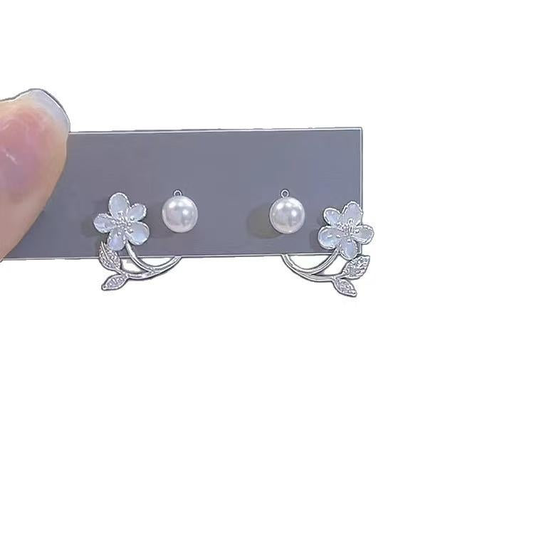 Flower Pearl Stud Earrings