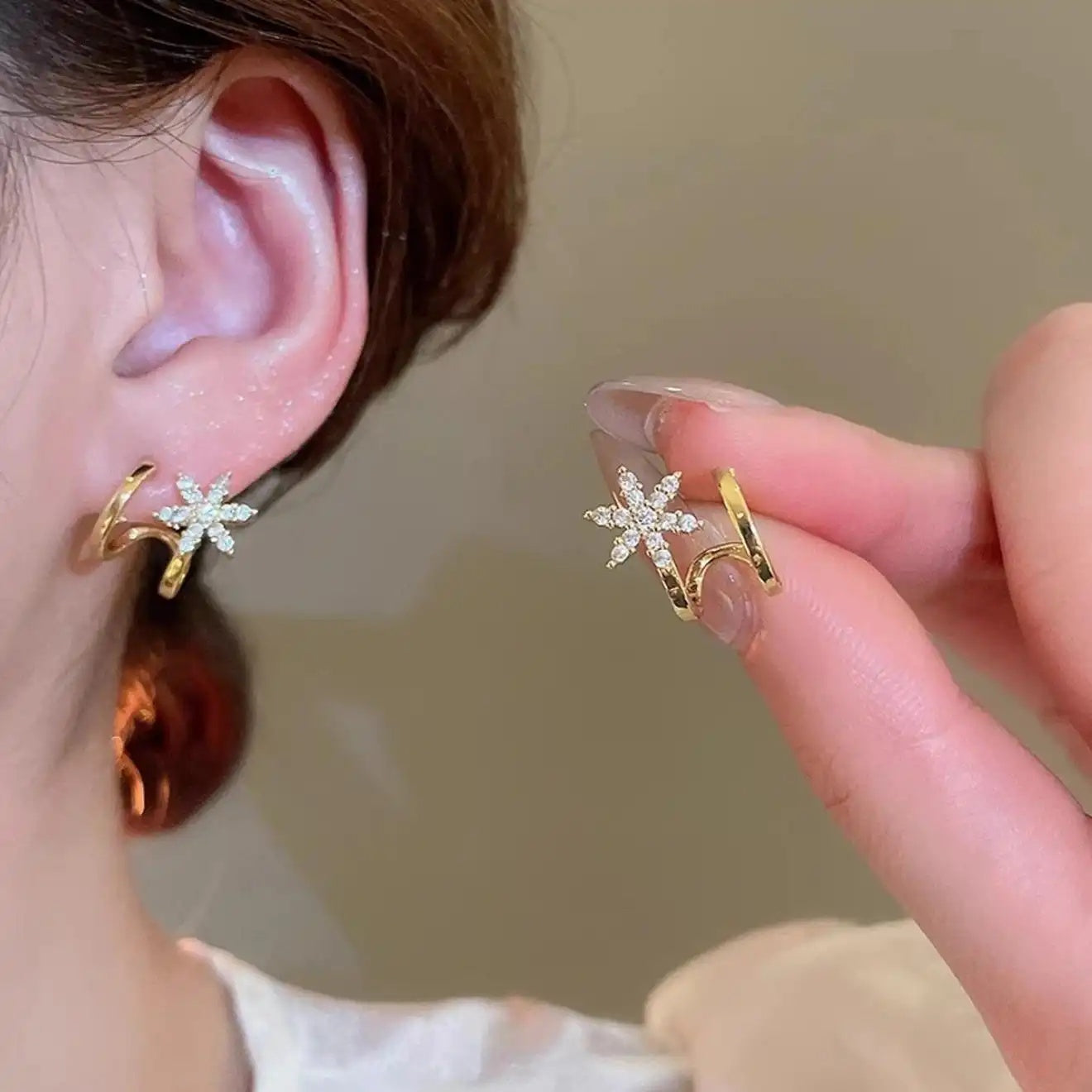 Flower Starburst Stud Earrings
