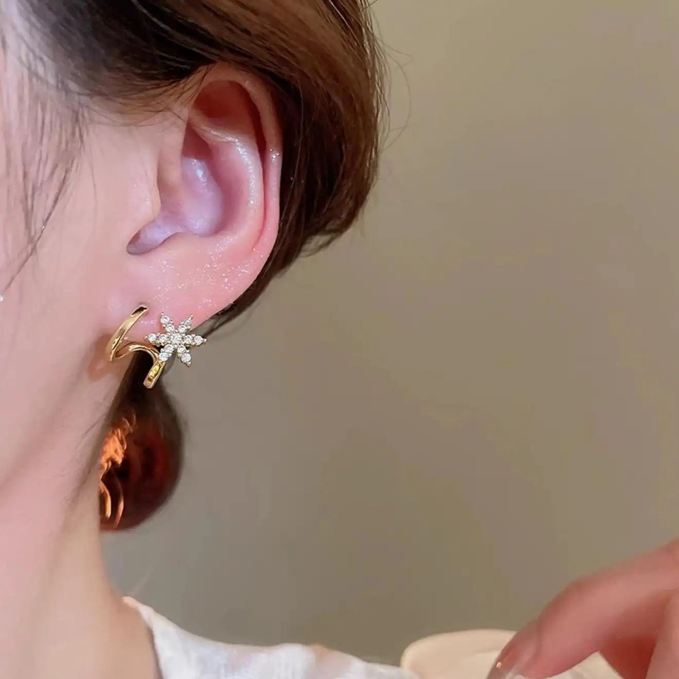 Flower Starburst Stud Earrings