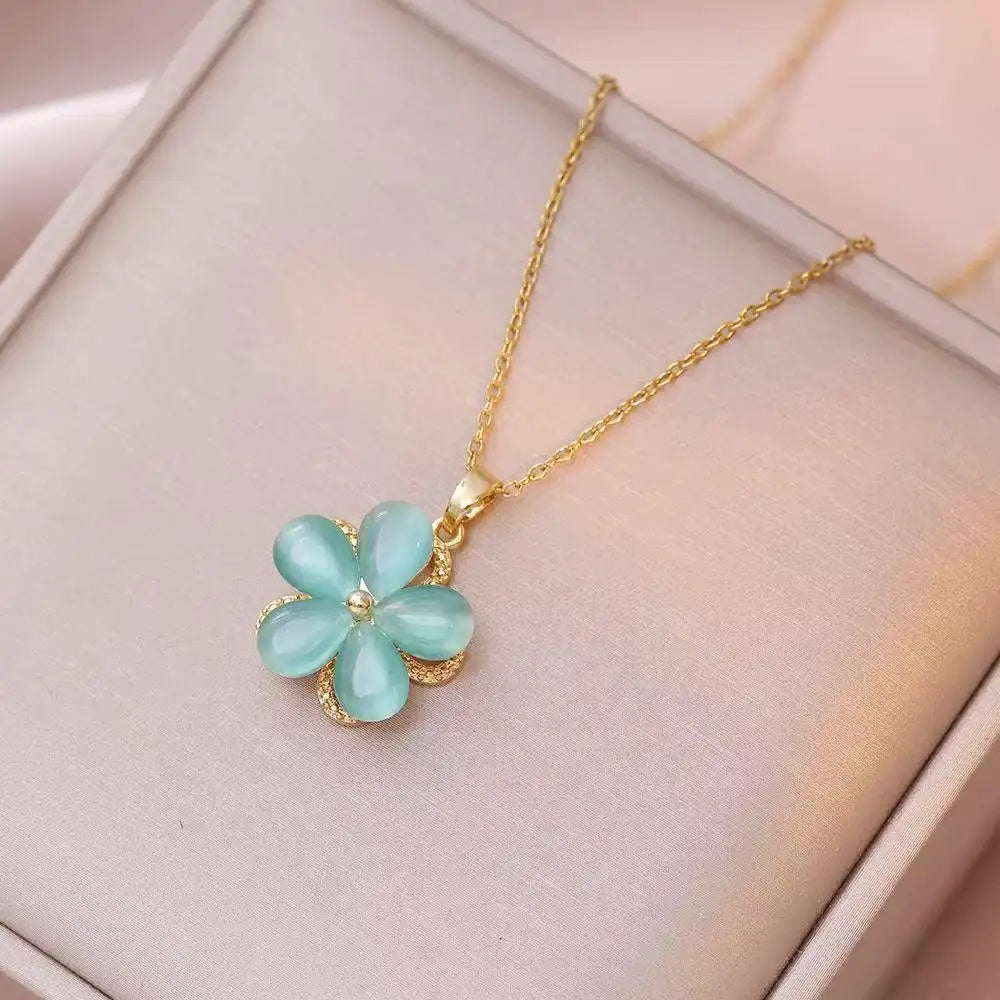 Flower Three- Rotating Jewelry Set