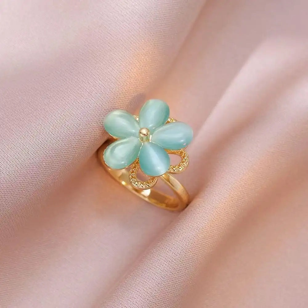Flower Three- Rotating Jewelry Set