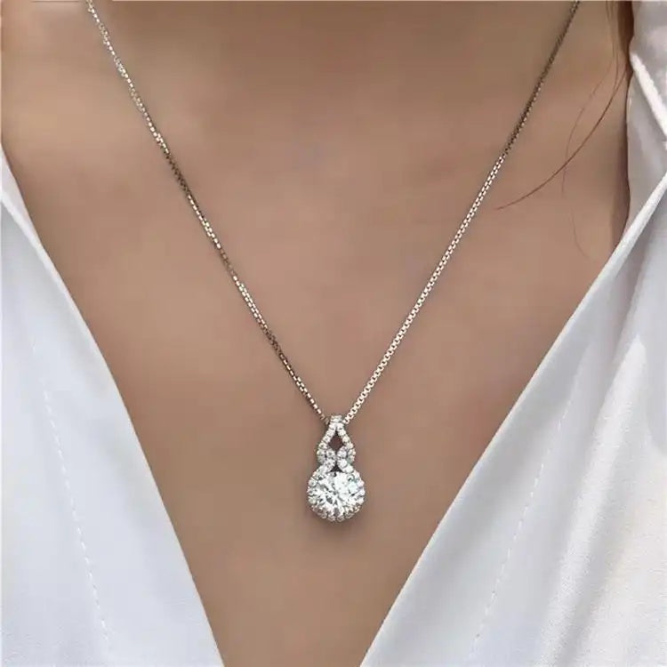 Four-Prong Crystal Setting Pendant Necklace