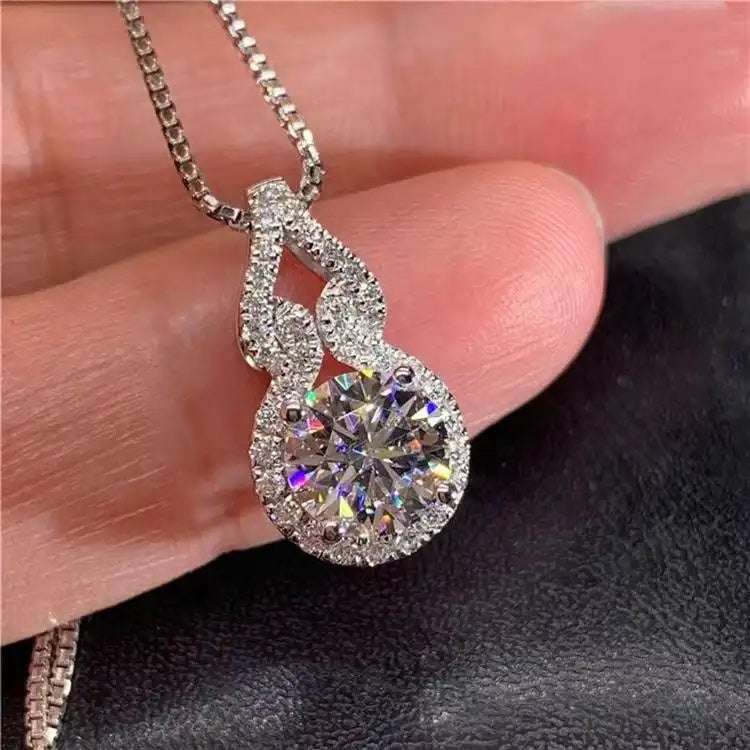 Four-Prong Crystal Setting Pendant Necklace