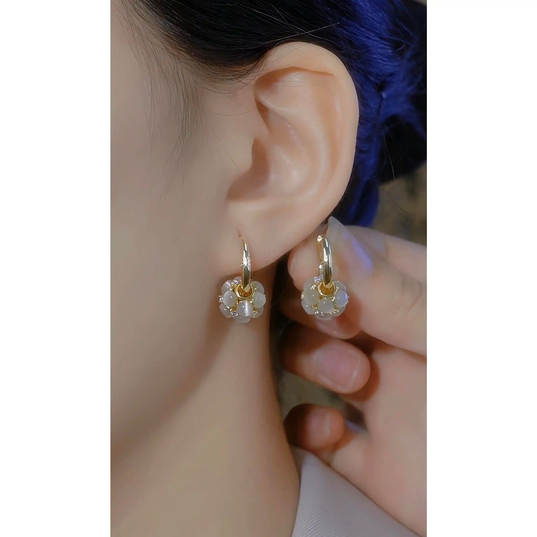 French Minimalist Commuter Two-Way Cat Earrings