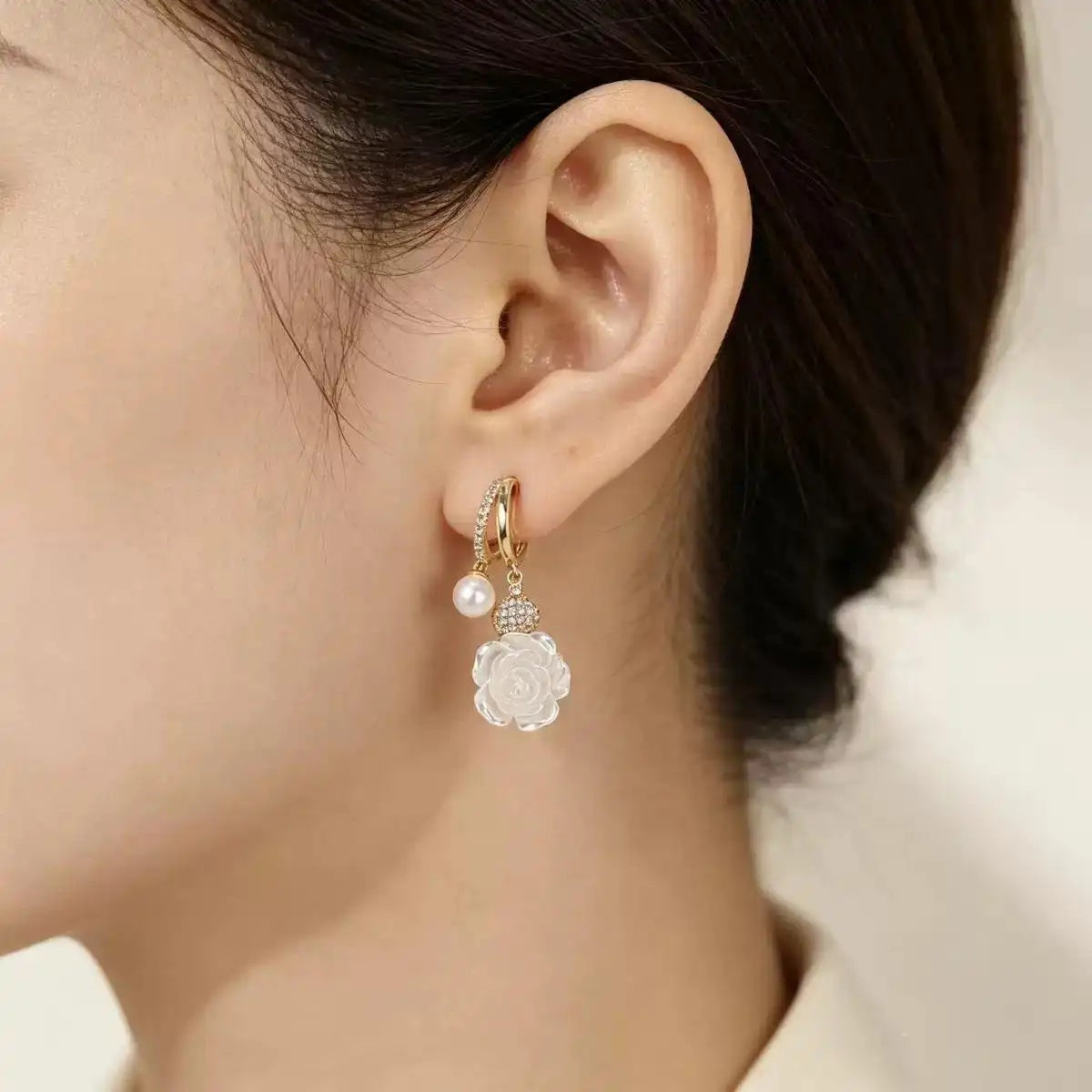 French Retro Floral Clip-On Youthful Earrings