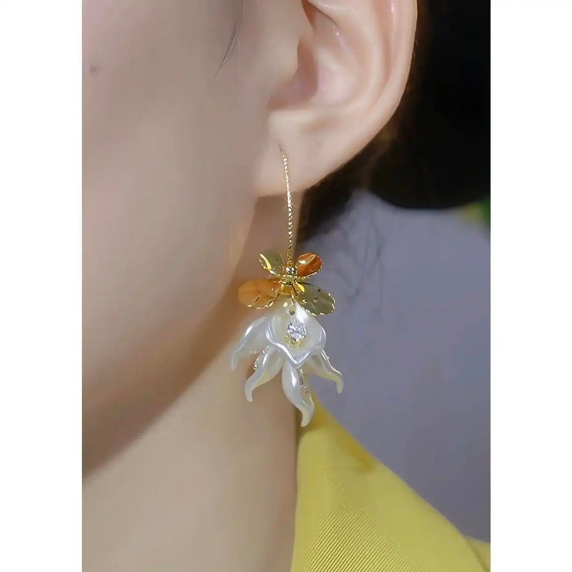 French Retro Minimalist Shell Petal Earrings