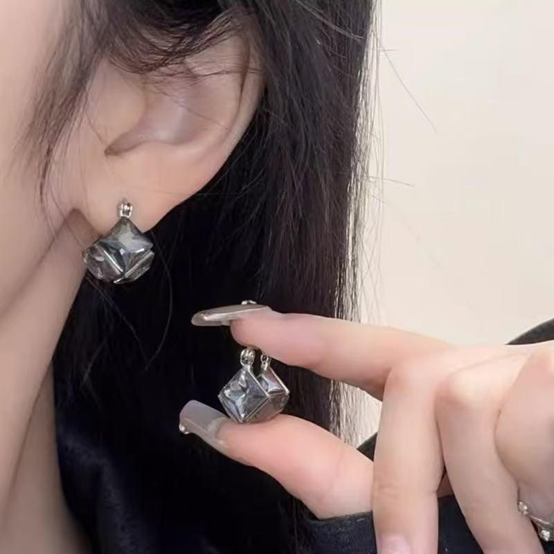 French Retro Square Crystal Stud Earrings