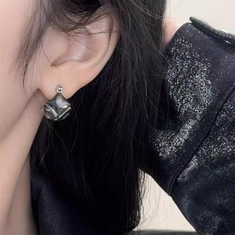 French Retro Square Crystal Stud Earrings