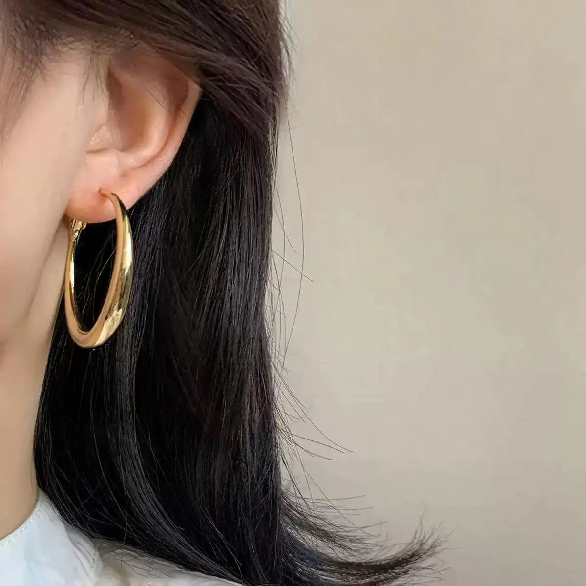 Geometric Minimalist Metal Circle Hoop Earrings