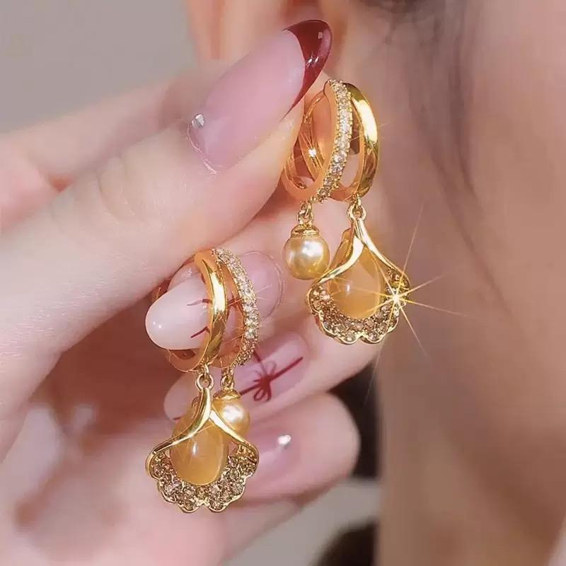Ginkgo Leaf Pearl Retro Crystal Earrings