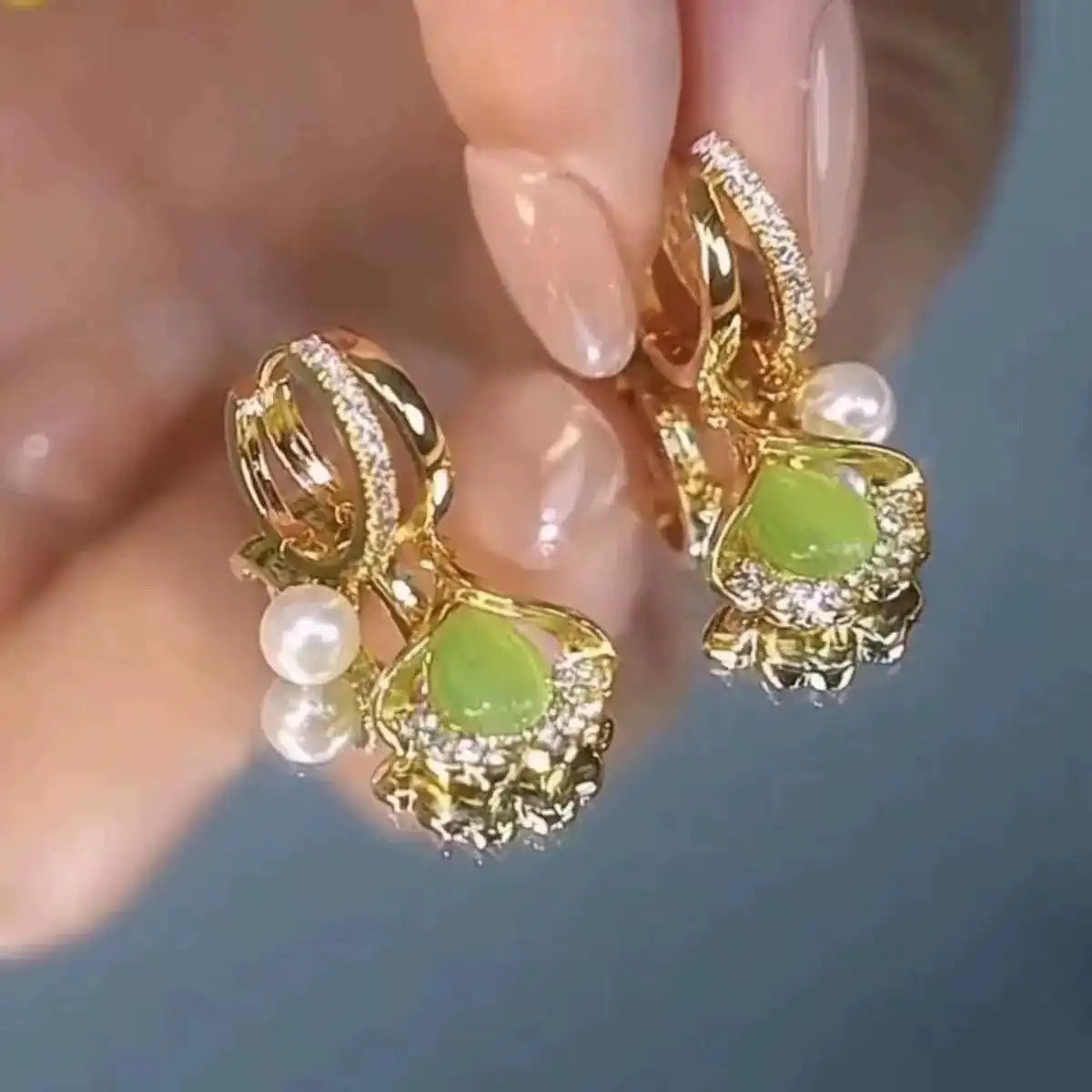 Ginkgo Leaf Retro Hoop Earrings