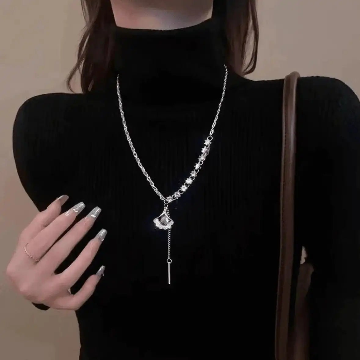 Ginkgo Leaf Sweater Chain Necklace