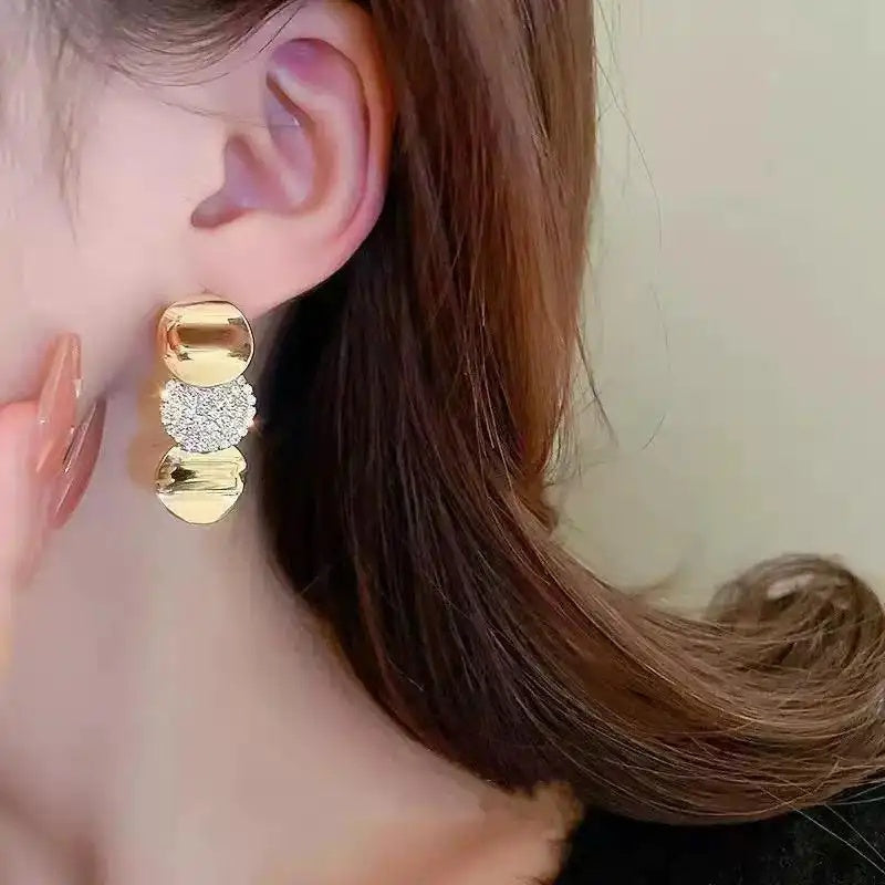 Gold Disc Needle Round Drop Earrings