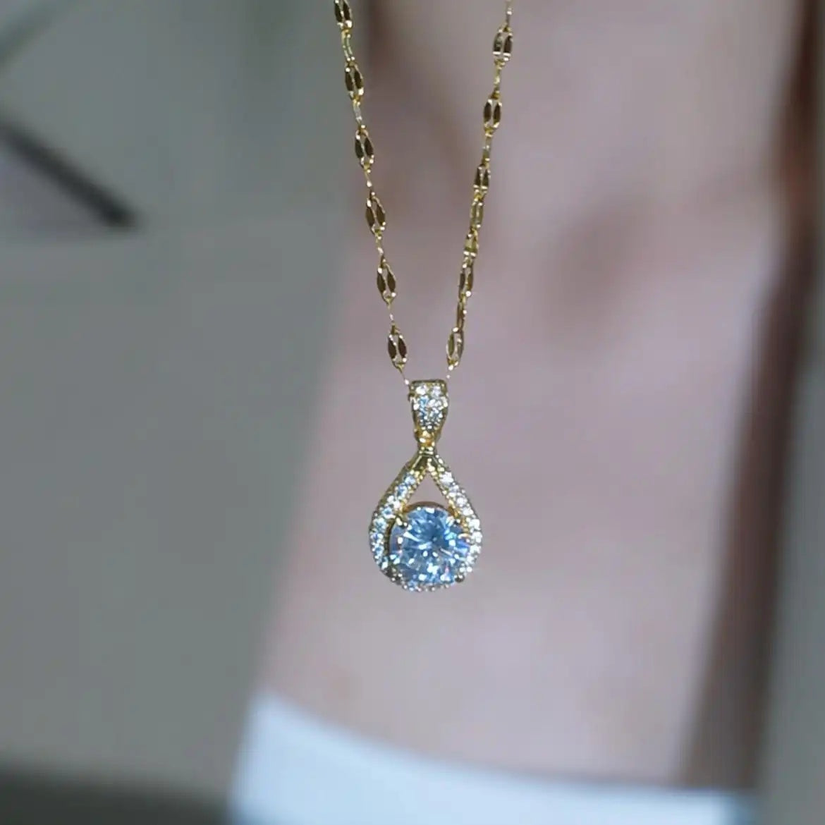 Gold Teardrop Necklace