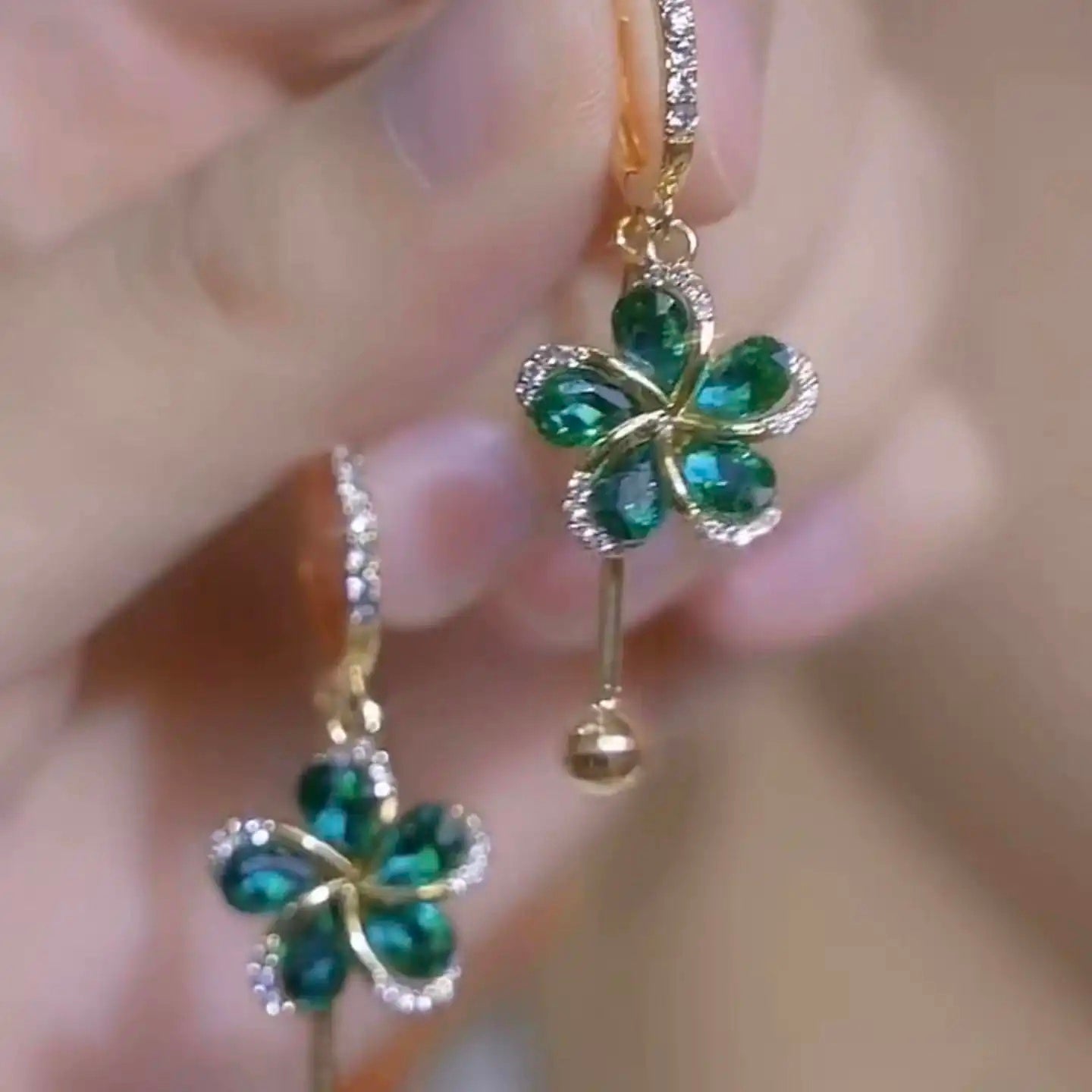 Green Flower Crystal Stud Earrings