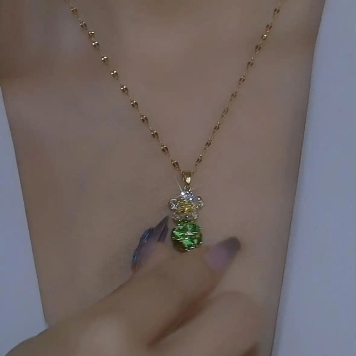 Green Flower Pendant Necklace
