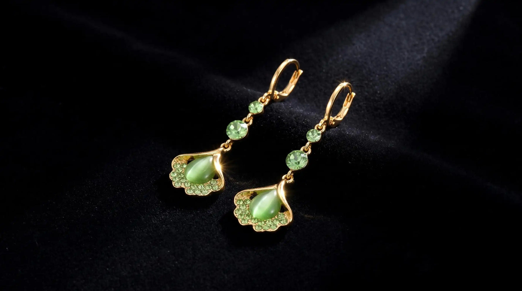 Green Ginkgo Leaf Cat Eye Drop Earrings