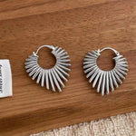 Heart Shape Exaggerated Line Hoop Earrings