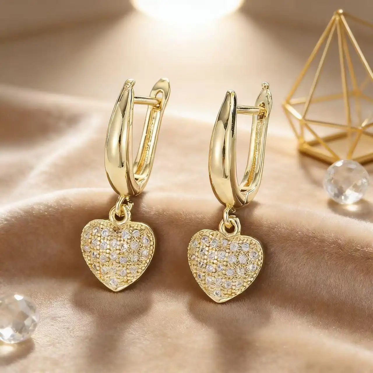 Hot-Selling Heart-Shaped Crystal Gentle Commuting Earrings