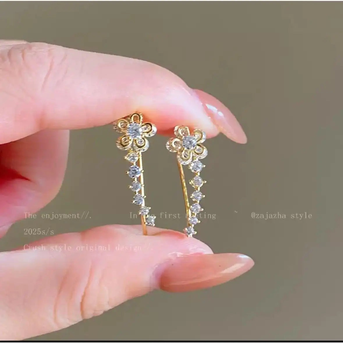 Korean Crystal Flower Stud Earrings