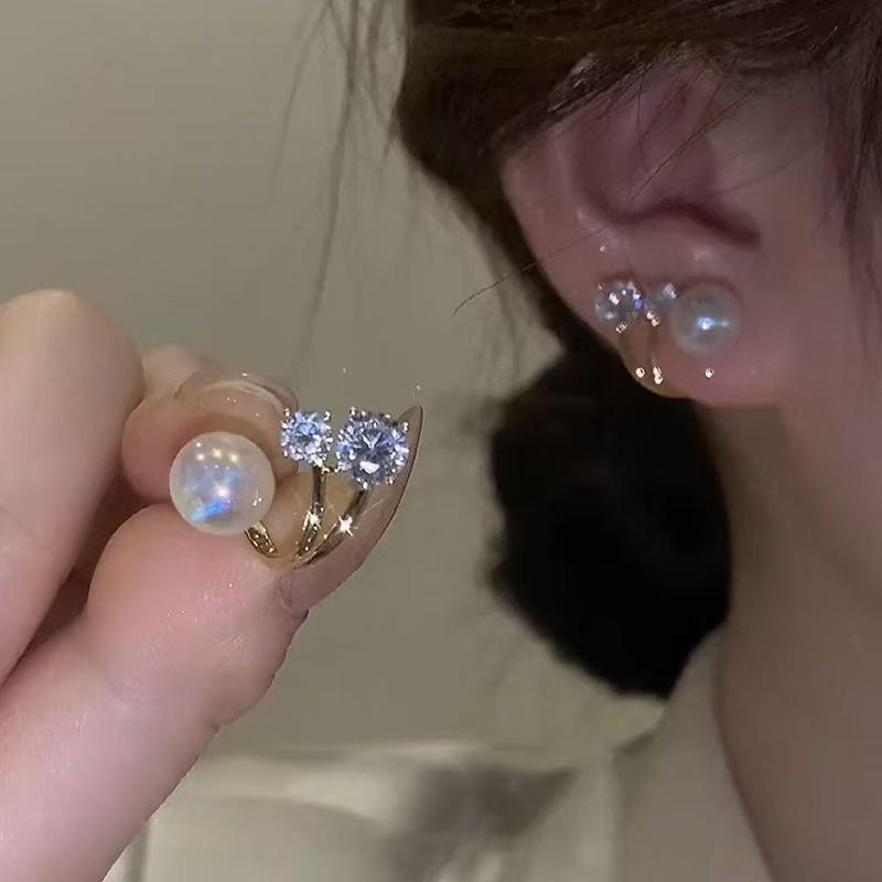Korean Pearl Mermaid Princess Stud Earrings