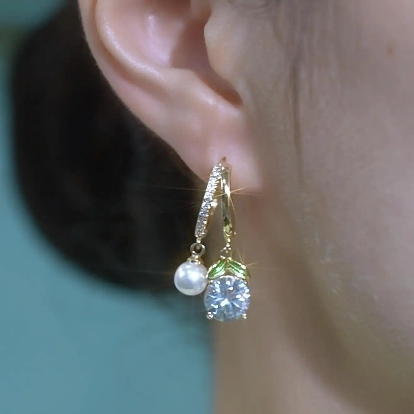Leaf Crystal Pearl Earrings