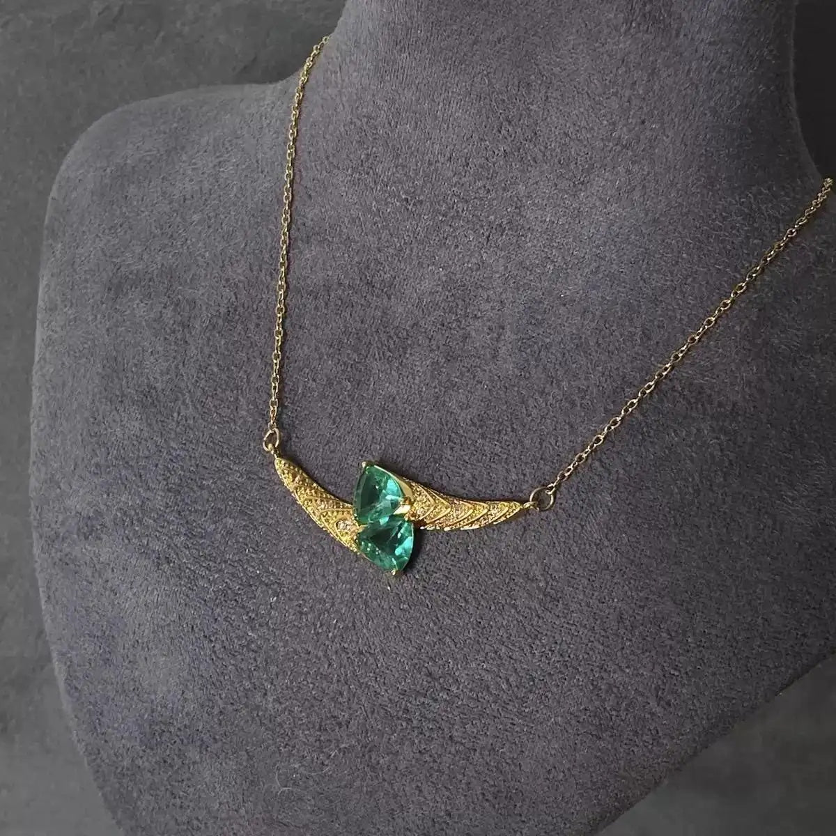 Leaf Emerald Necklace