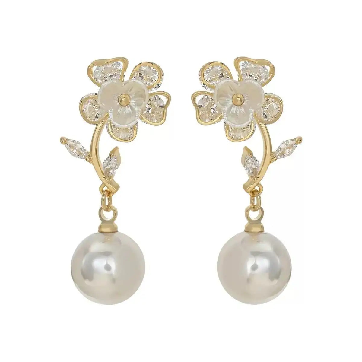 Little Flower Pearl Stud Earrings