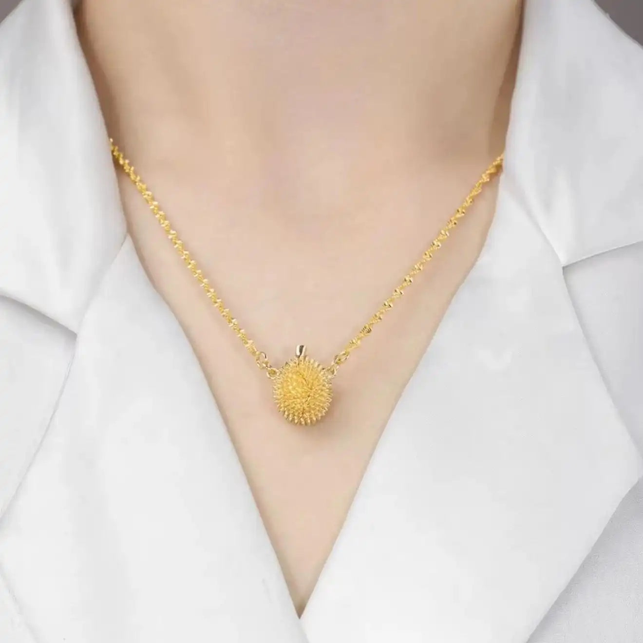 Magnetic Teardrop Pendant Necklace